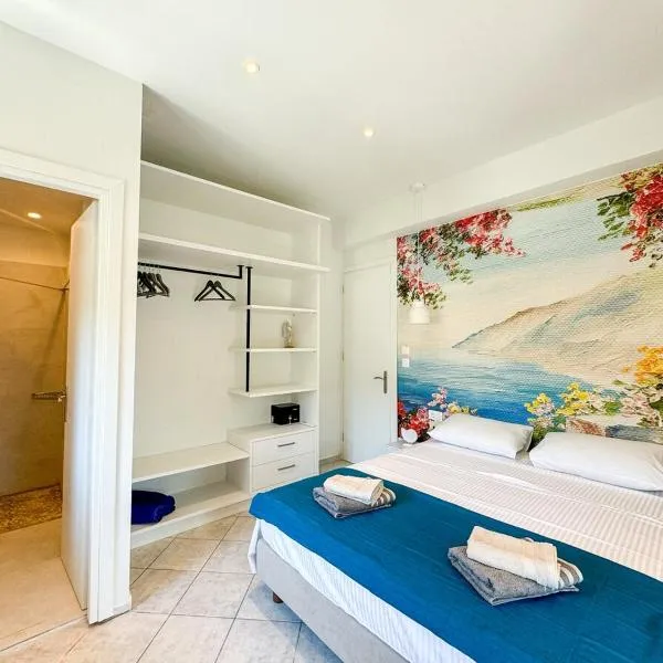 Reginas studios & apts-Bougainvillea Studio Suite Fiscardo with Private Terrace, hôtel à Fiskardho