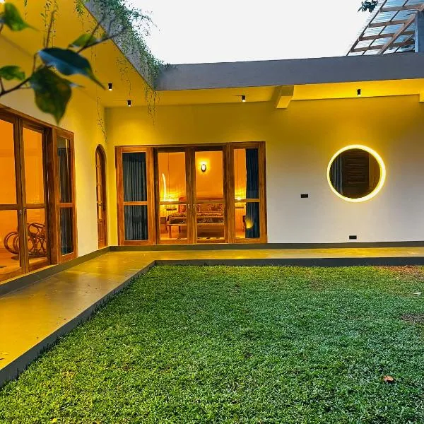 She Villa Hiriketiya, hotel in Dickwella