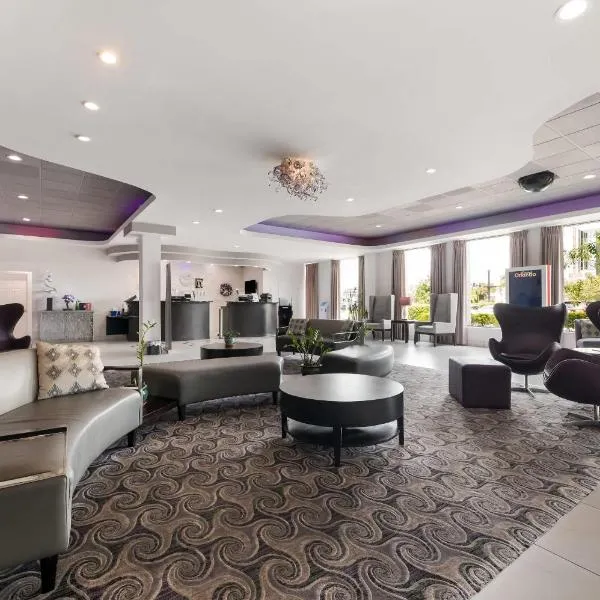 ऑरलैंडो में, होटल Clarion Inn & Suites Across From Universal Orlando Resort