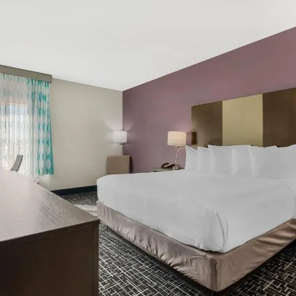 Comfort Inn & Suites, hotel din Claremore