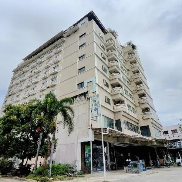 Hotel Essencia，杜馬格特的飯店