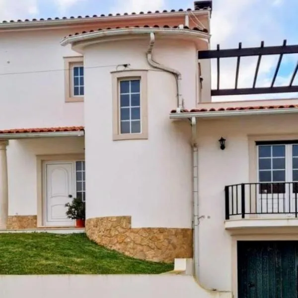 Casa Lu, hotel in Salir do Porto