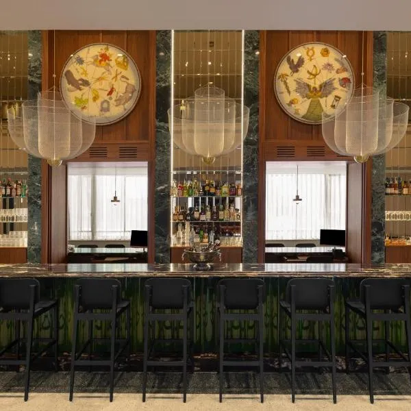 Hotel RECEPTION - FATTAL COLORS, hotel in Tel Aviv