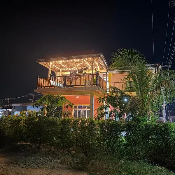 Family and Friends Lanta, hotel em Phra Ae beach