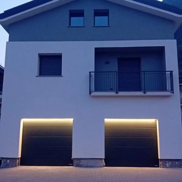 Beato Mario Apartments, hotel a Tirano