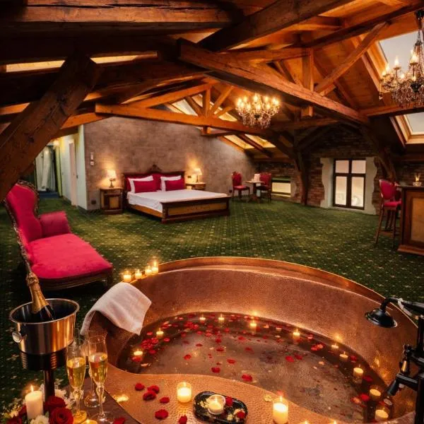 JMR Splendor - Private Sauna & Bathtub Suites, ξενοδοχείο σε Κωνστάντζα