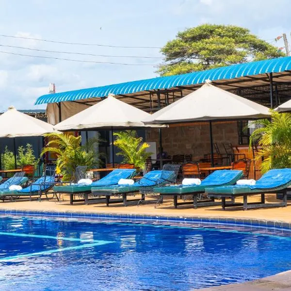 Sultan Hamud में, होटल Miryams Village Inn Safari Lodge