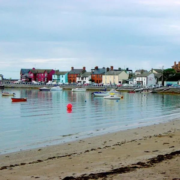 The Captains Wheel, hotel en Skerries