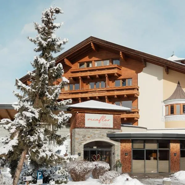 miaflor Familien- & Aktivresort – hotel w mieście Ried im Oberinntal