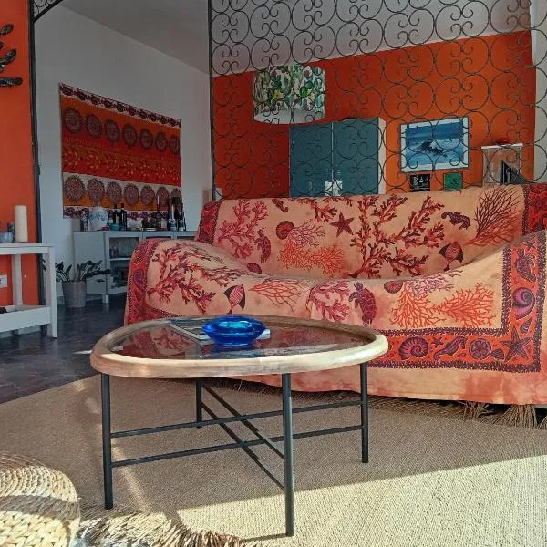 Casa Athena a 100 m dal mare con parcheggio privato gratuito, Hotel in Paestum