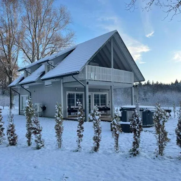 Namelis ant ežero kranto "Giliaus Elingas", hotel di Tytuvėnai