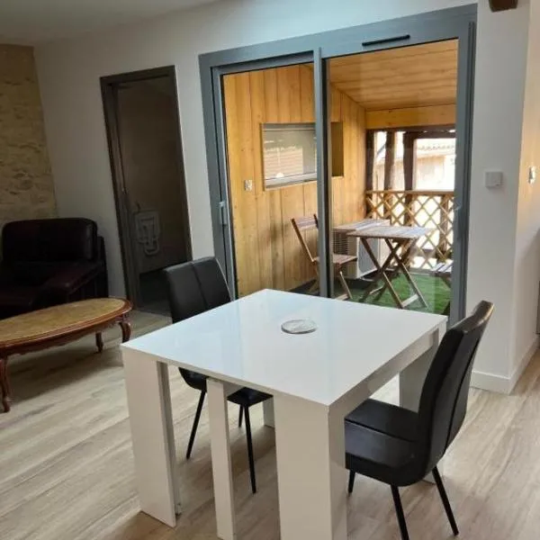 La Petite Ecole Chez Etche, Hotel in Marciac