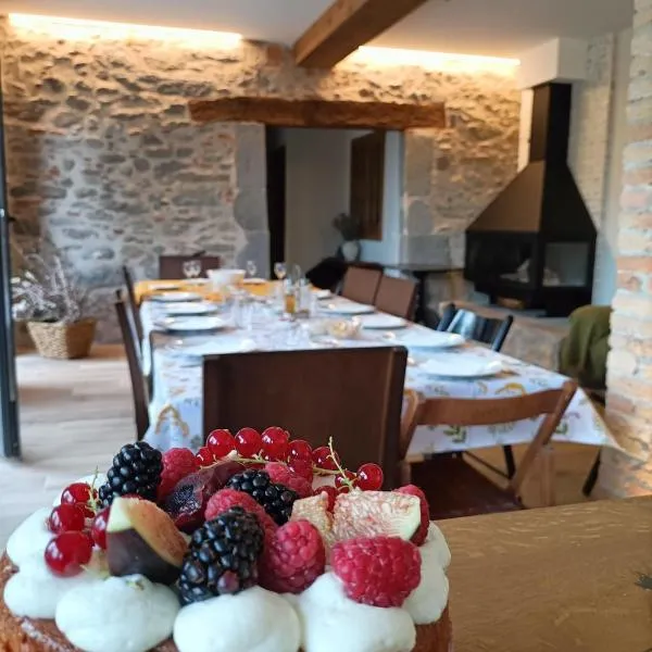 Can Freixa, hotel Sant Pere de Torellóban