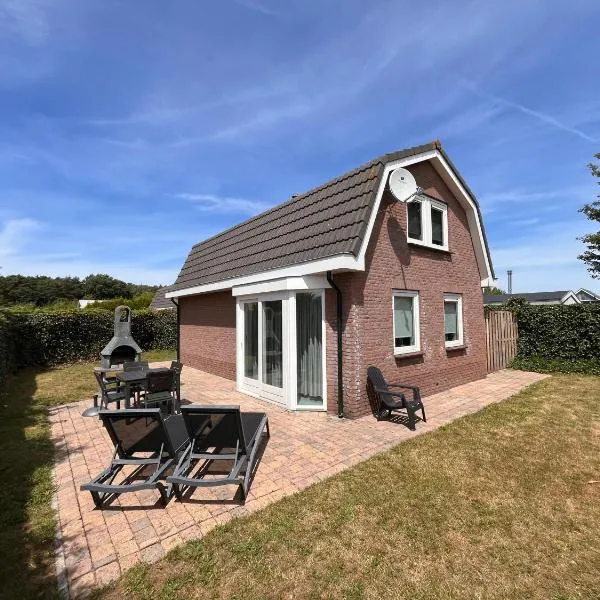 Bungalowverhuur 't Lappennest, hotel in Noordwijk