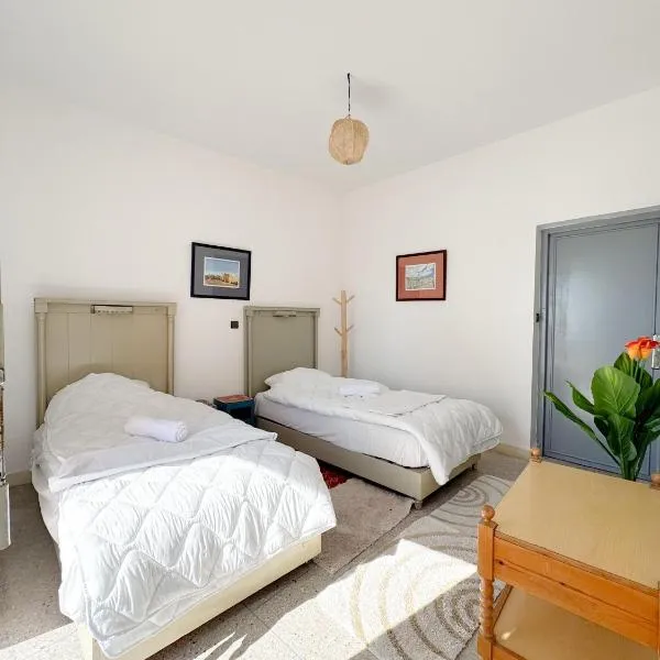 Dar Baba Hassan - Ocean View & Ensuite, khách sạn ở Taghazout