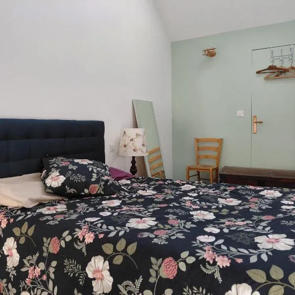 Chambre sous les toits, hotel di Baule