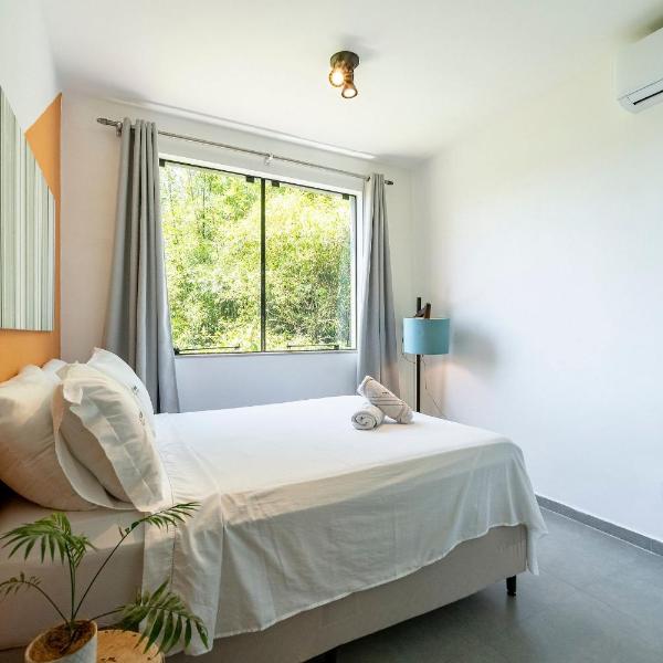 Apto Luna 1 dorm na Barra da Lagoa by Achei