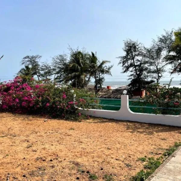 Papilio Beach Front Cottages, hotell sihtkohas Baga