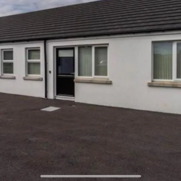 Copperbeech Farm Cottages, hotel a Maze