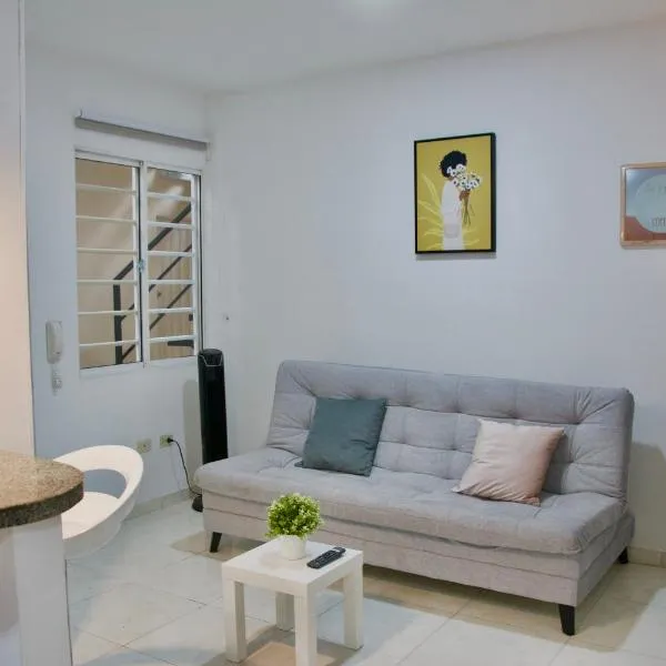 Apartamento en Vipasa norte cali cerca al Aeropuerto, hotel in Cali
