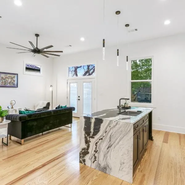 The Royal Haus NOLA 3 Bed Beauty, hotel in New Orleans