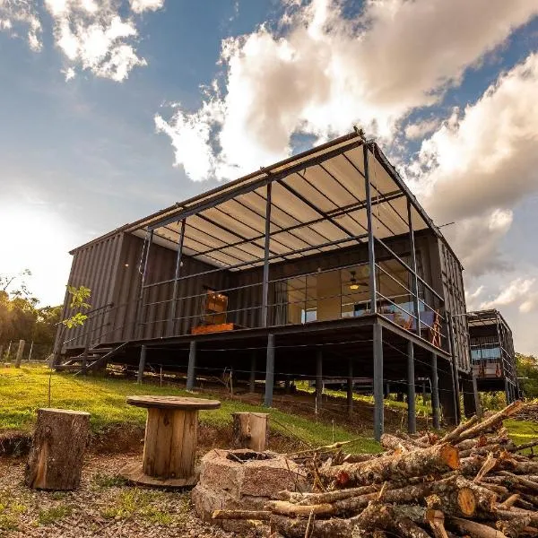 Villa Container in the Wine Route, hotel in São Roque