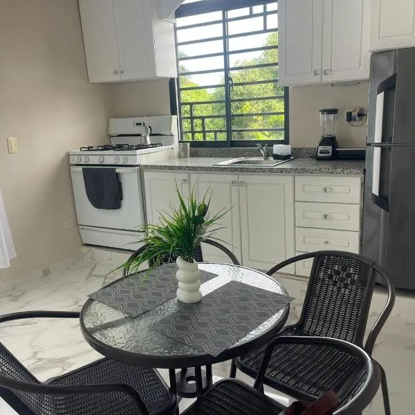 Apartamento Piro 1 - 4 pax - a 5 Min De La Playa, Hotel in Las Galeras