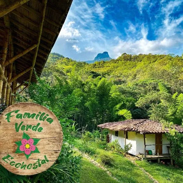 Familia Verde Eco Hostal, hotel u gradu San Carlos