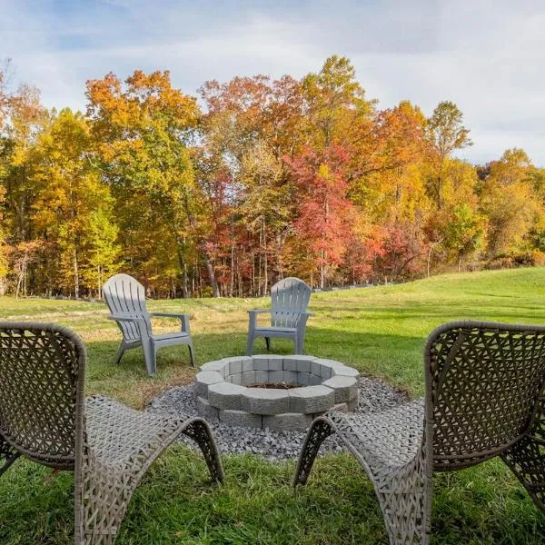 Modern Home 2 Miles to Virginia Tech, hotel v destinaci Blacksburg