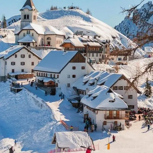 HOLIDAY HOME un piccolo angolo per il tuo relax tra gnomi e natura: Tarvisio'da bir otel