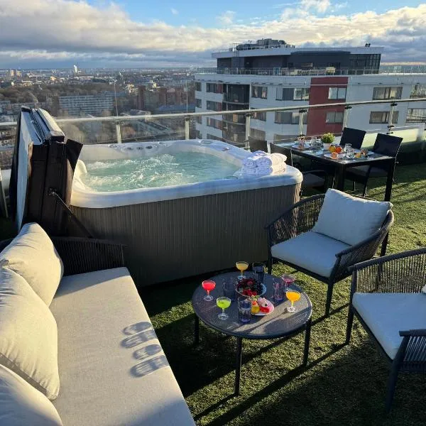 Grand Penthouse And SPA, hotell i Riga