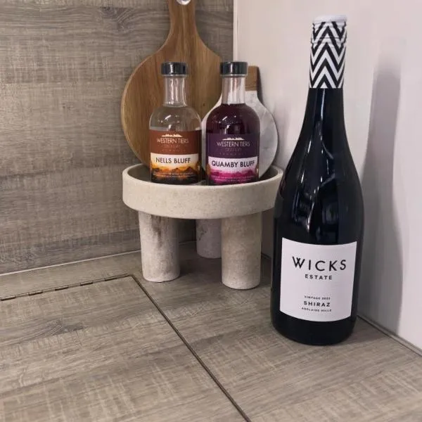 4 Berth Van with Hot Tub: Newstead şehrinde bir otel