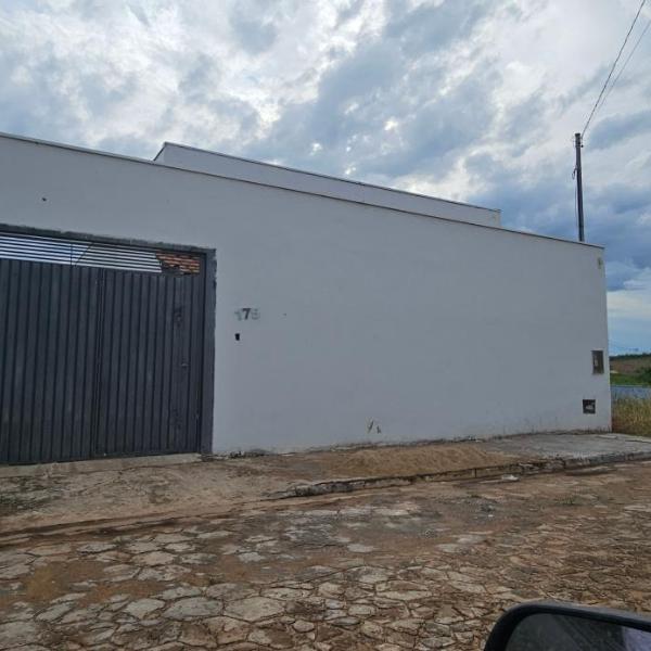 Casa próximo ao lago - 1