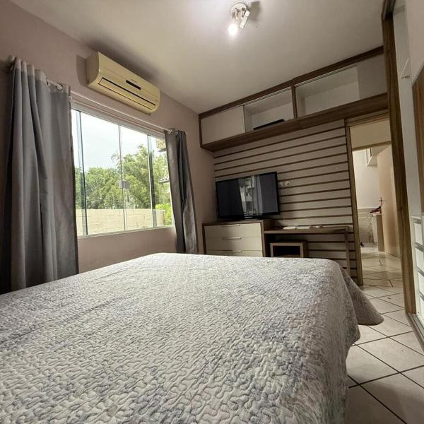 CASA DE TEMPORADA 3 Quartos No coração das três melhores praias do Norte da Ilha Praia Brava, Lagoinha e Ponta das Canas - Foto 2