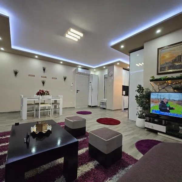 Home Sweet Home โรงแรมในLushnjë