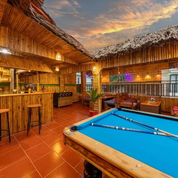 CATB MOUNTAIN P & SPa: Cat Ba şehrinde bir otel