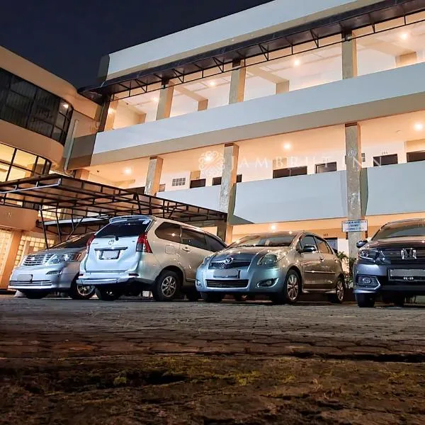 Jambrut Inn, Hotel in Jakarta