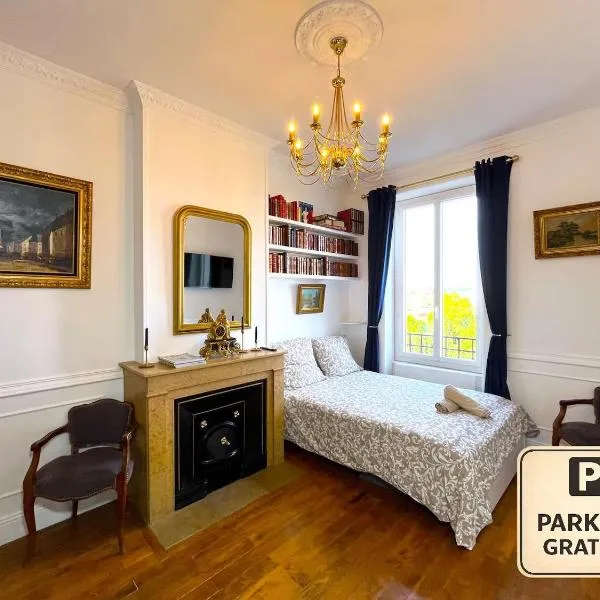 Viesnīca Appartement de charme - Parking privé gratuit - Métro proche - Cours Emile Zola pilsētā Vilērbāna