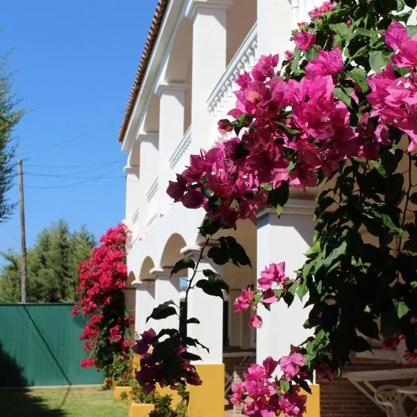 Apartamentos Bolonia Paraiso, hotel in Bolonia