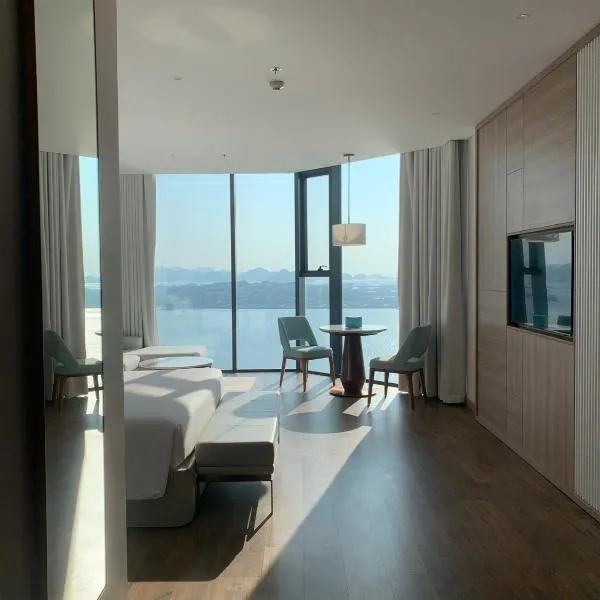 Home by the sea Ha Long bay, hotel in Ha Long