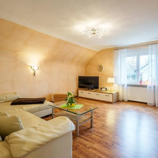 Ferienwohnung Hornisgrindeblick، فندق في Sasbach