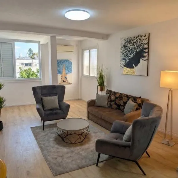 HaifaStay - Renovated & Modern near Rambam Hospital and Bat Galim Beach, khách sạn ở Haifa