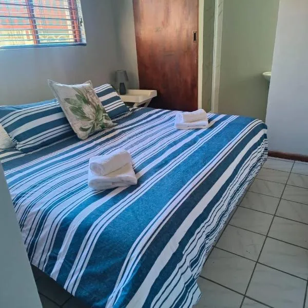 LaBoezma Accommodation, Hotel in Oudtshoorn