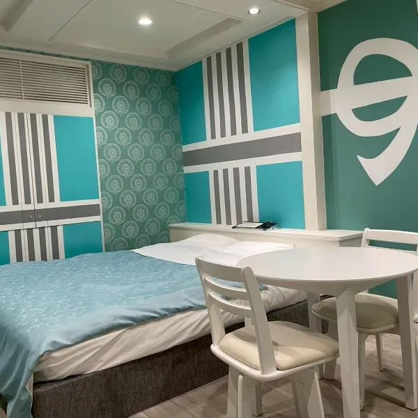 ホテルフローレスツー 燕三条, hotel en Tsubame