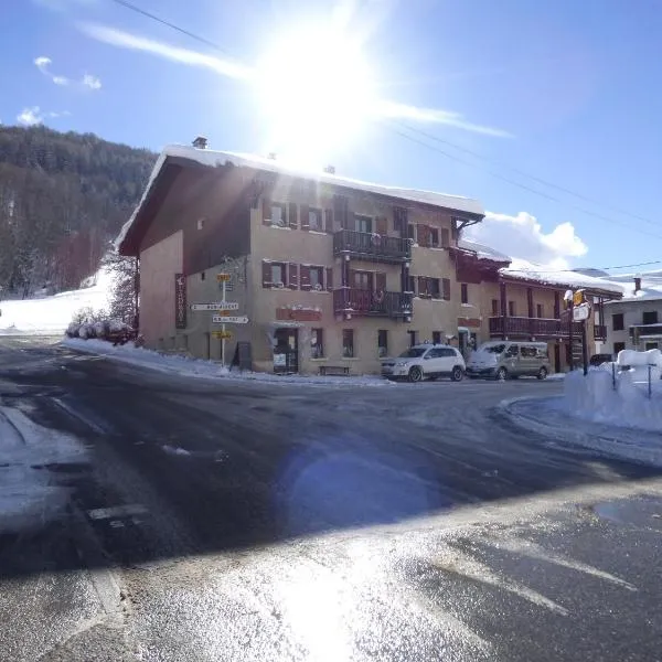 Hôtel et Appart'Hôtel Restaurant L'Adray: Mâcot La Plagne şehrinde bir otel