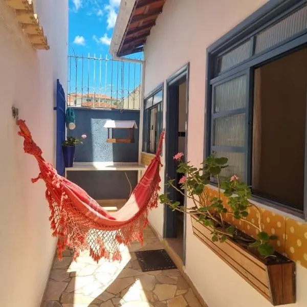 Família Costa-Casinha no centro、サンタ・リータ・ド・サプカイーのホテル