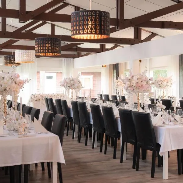 樂泊拉姆披酒店，埃斯波的飯店