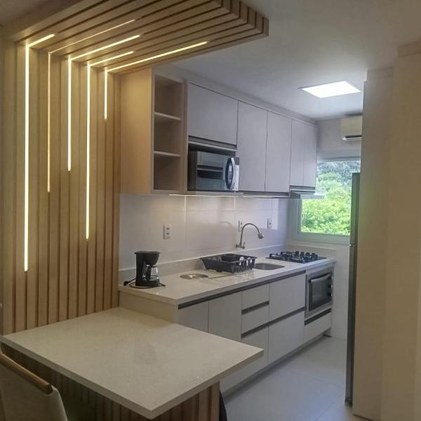 Apartamento completo Ingleses Norte 400 metros praia