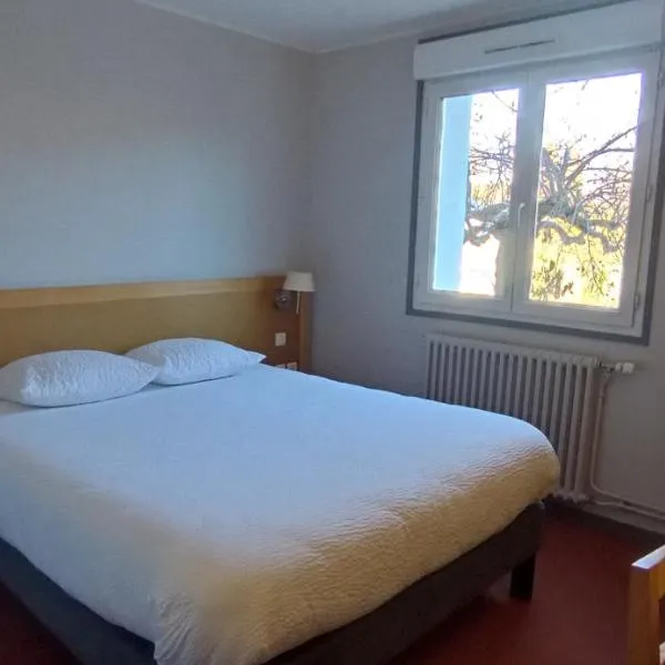 Logis Hotel Restaurant Le Cygne, hotel en Yssingeaux