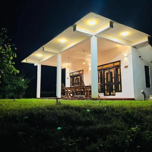 Flora Lake View Resort Wilpattu, hotel in Wilpattu